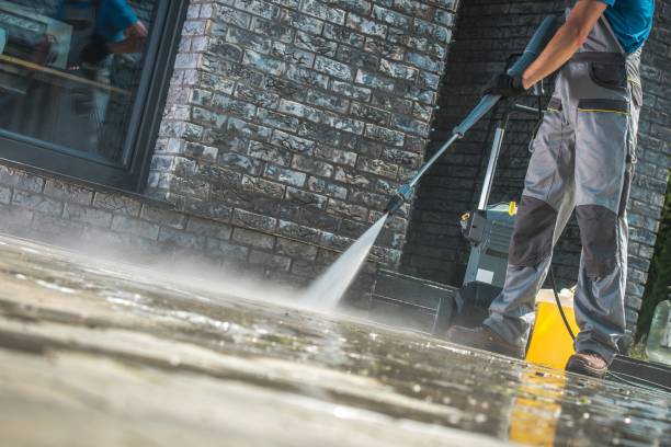 Best Playground Equipment Cleaning  in Colfax, IL